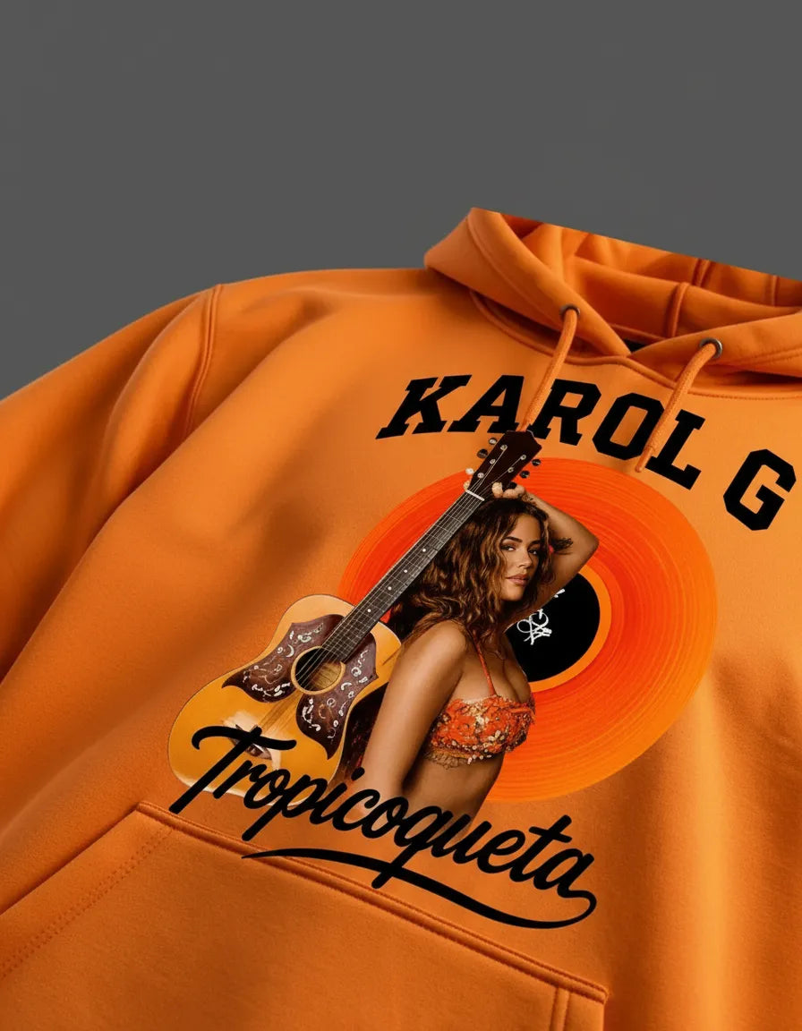Polerón Tipo Canguro Con Capucha Diseño Carol G Tropicoqueta